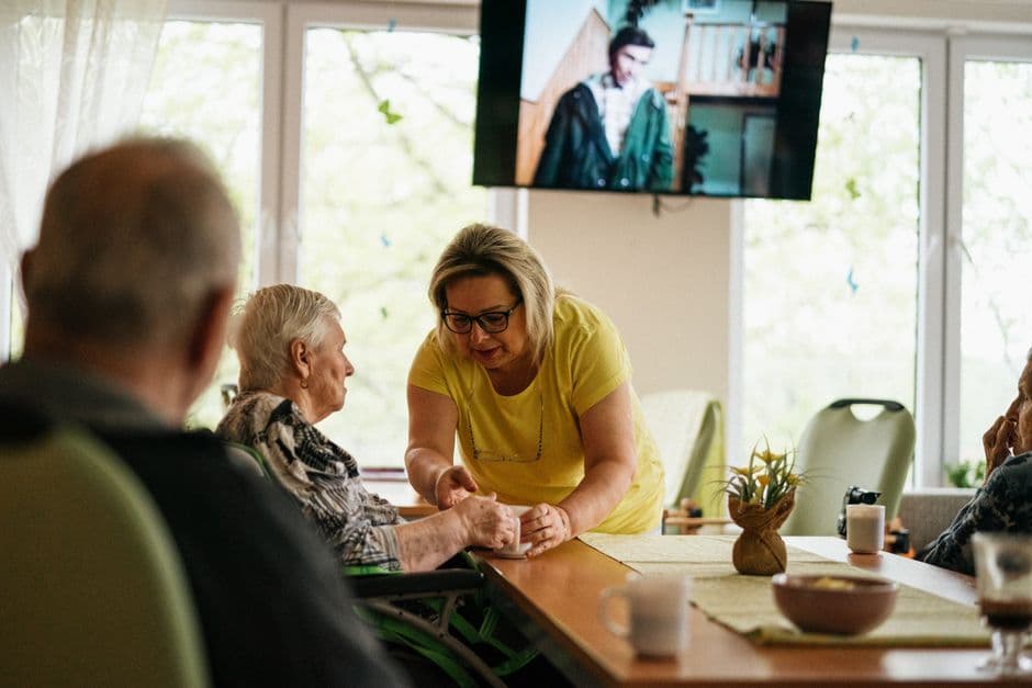Pflege zu Hause bei chronischen Erkrankungen: Parkinson, Herzinsuffizienz & Co.